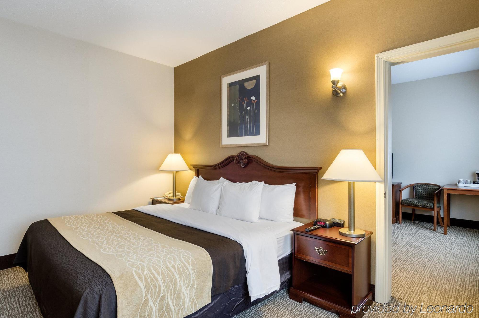 Towneplace Suites By Marriott Hadley Amherst Buitenkant foto