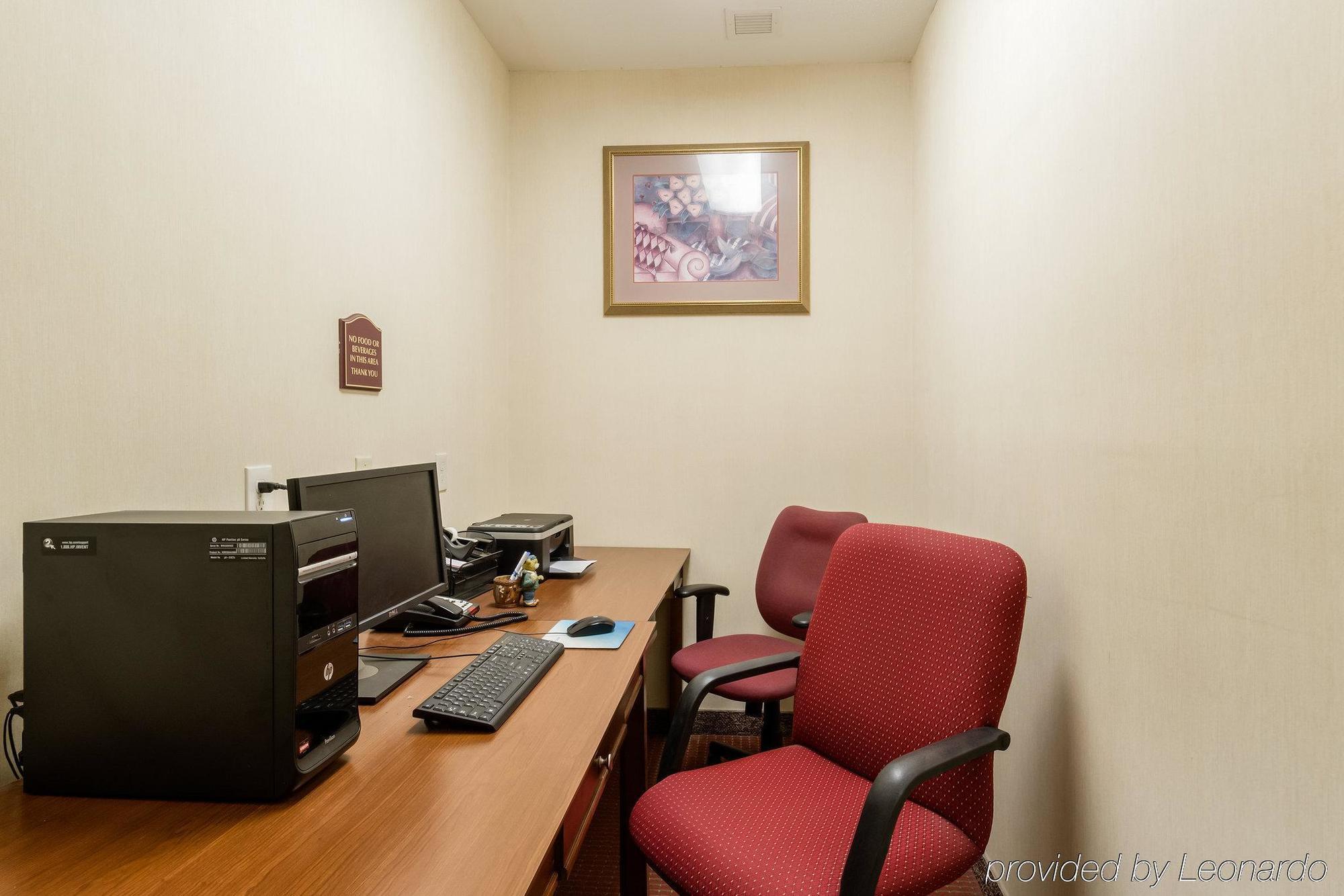 Towneplace Suites By Marriott Hadley Amherst Buitenkant foto