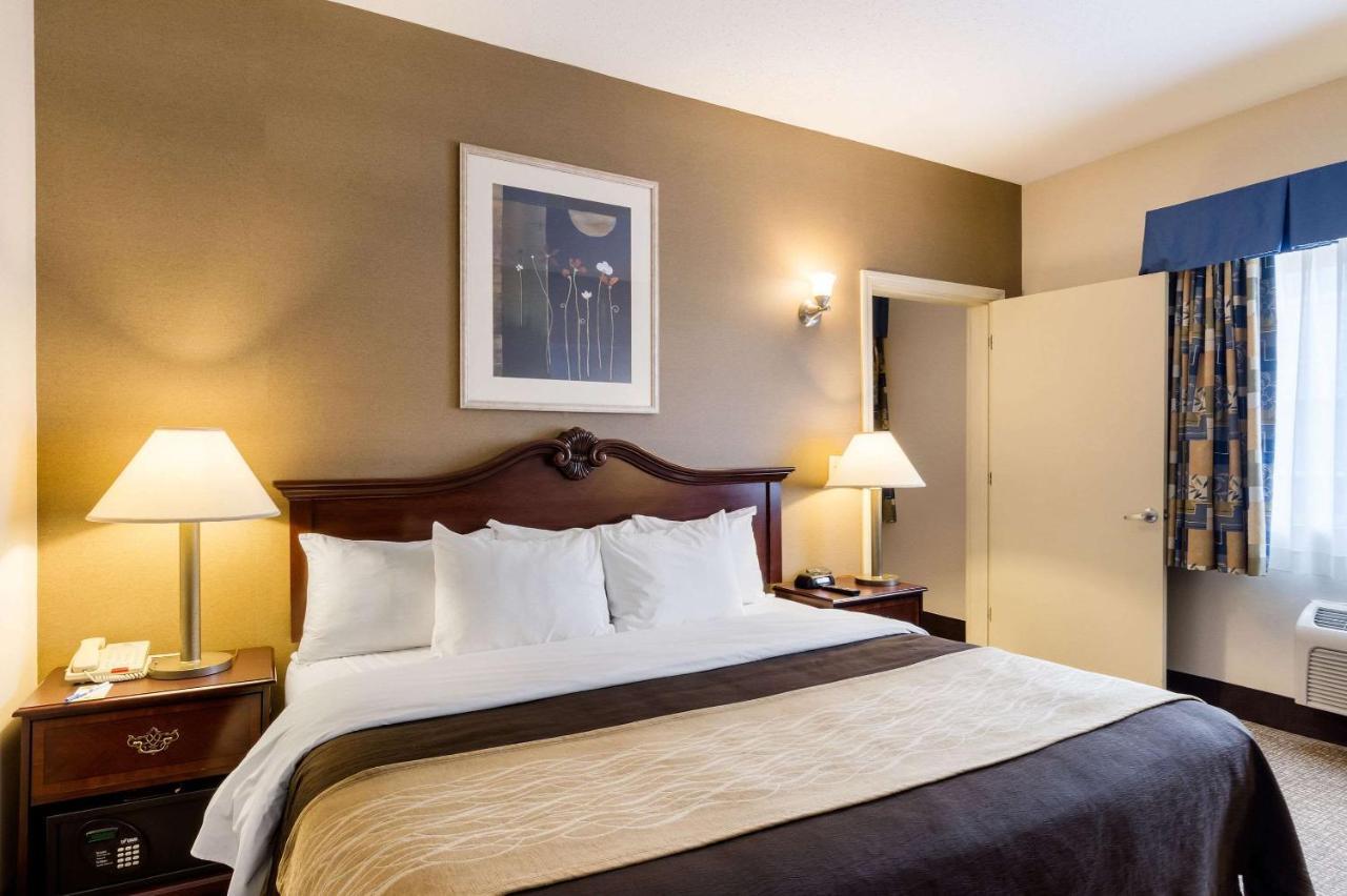 Towneplace Suites By Marriott Hadley Amherst Buitenkant foto